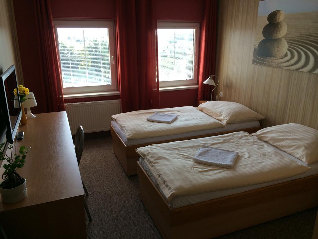 Hotel Pohádka Most Quarto foto